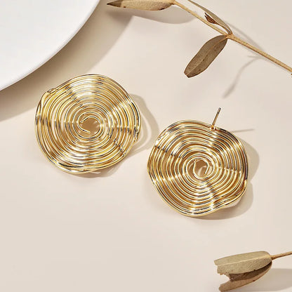 Vintage Irregular Geometric Earrings Metal Stud Earrings for Women Trend 2025 Gold Piercing Earring Jewelry Серьги Женские