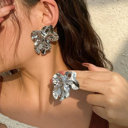 Vintage Irregular Geometric Earrings Metal Stud Earrings for Women Trend 2025 Gold Piercing Earring Jewelry Серьги Женские