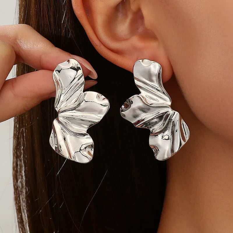 Vintage Irregular Geometric Earrings Metal Stud Earrings for Women Trend 2025 Gold Piercing Earring Jewelry Серьги Женские