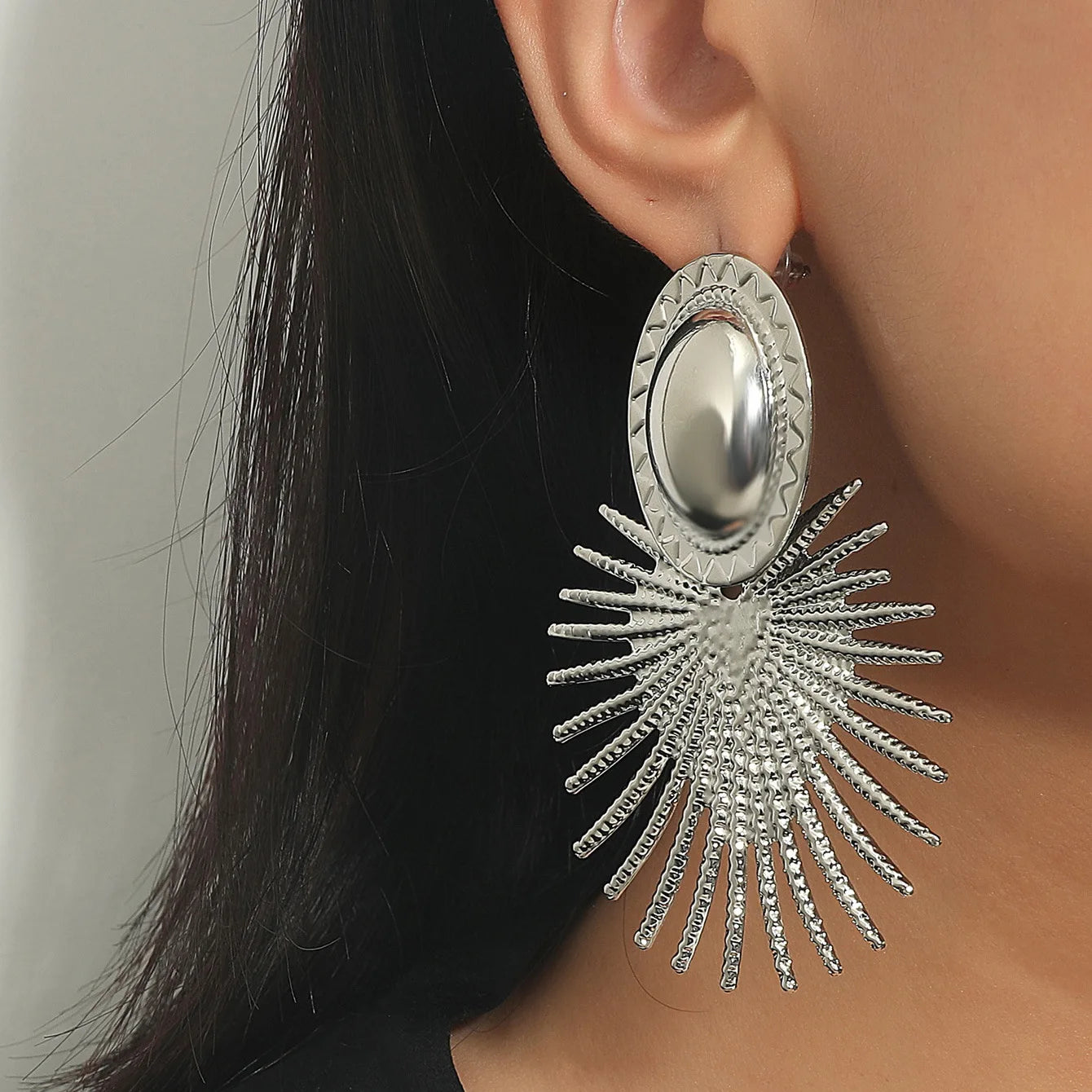 Vintage Irregular Geometric Earrings Metal Stud Earrings for Women Trend 2025 Gold Piercing Earring Jewelry Серьги Женские