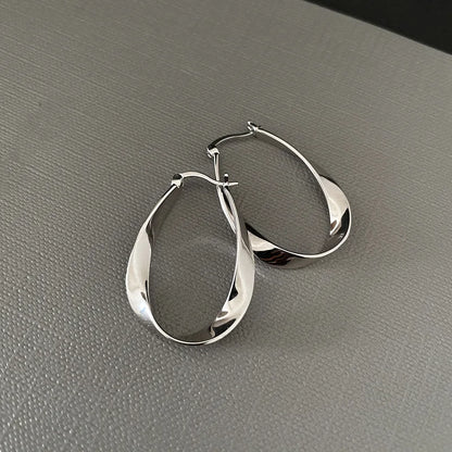 Vintage Irregular Geometric Earrings Metal Stud Earrings for Women Trend 2025 Gold Piercing Earring Jewelry Серьги Женские