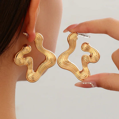 Vintage Irregular Geometric Earrings Metal Stud Earrings for Women Trend 2025 Gold Piercing Earring Jewelry Серьги Женские